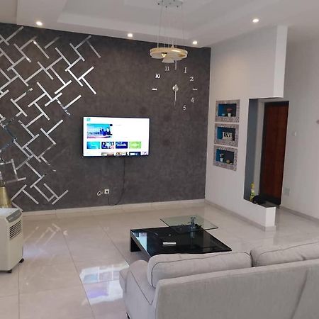 Bed and Breakfast Grace House Jacuzzi Saly Portudal Exterior foto
