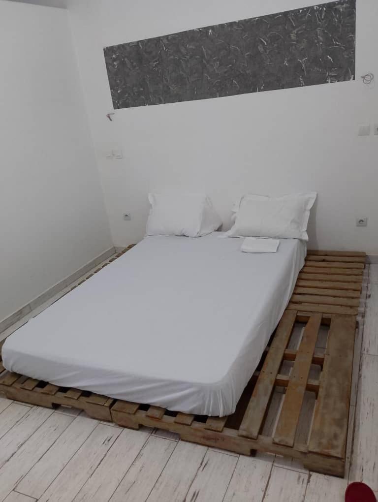 Bed and Breakfast Grace House Jacuzzi Saly Portudal Exterior foto